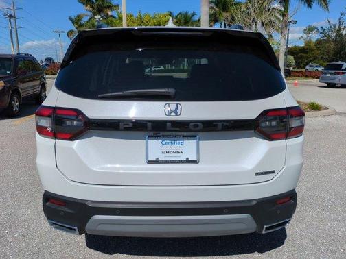 2024 Honda Pilot Touring