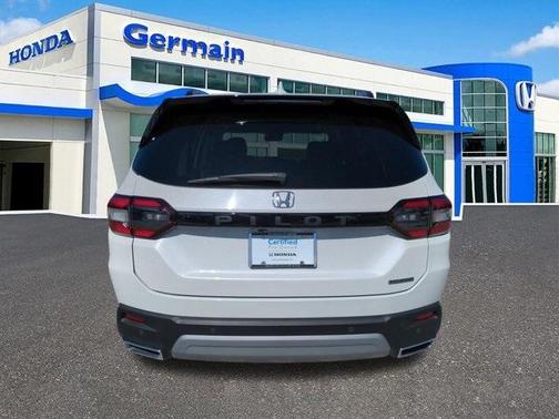 2024 Honda Pilot Touring