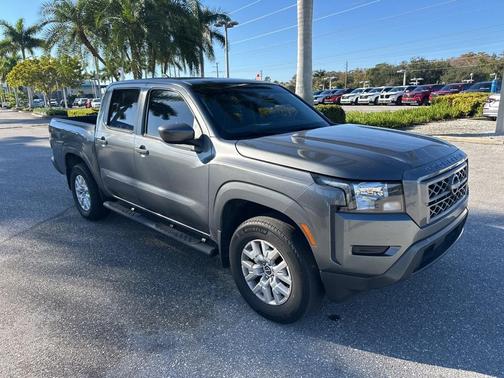 2022 Nissan Frontier SV