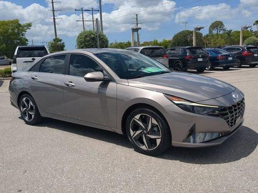 2022 Hyundai ELANTRA HEV Limited