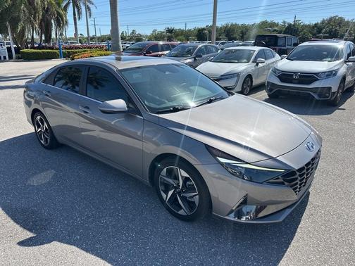 2022 Hyundai ELANTRA HEV Limited