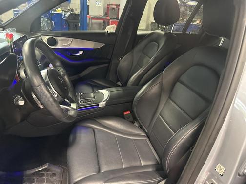 2022 Mercedes-Benz GLC 300 Base