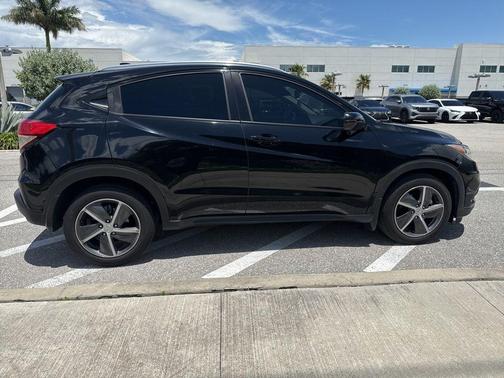 Crystal Black Pearl 2021 Honda HR-V EX-L