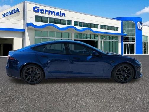 2022 Tesla Model S Base