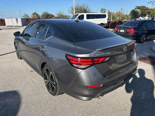 2022 Nissan Sentra SR