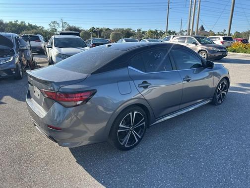 2022 Nissan Sentra SR