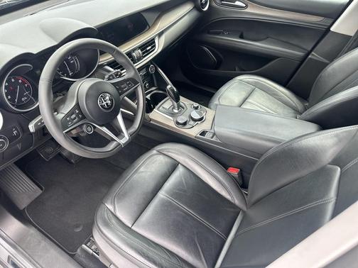 2018 Alfa Romeo Stelvio Ti