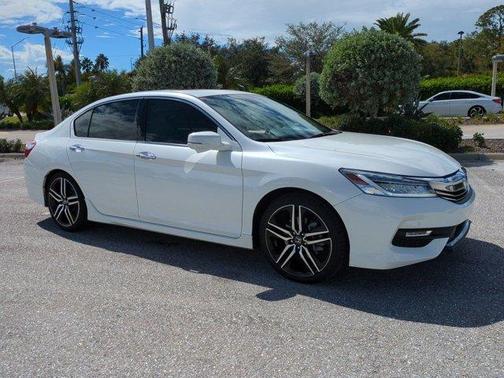 2017 Honda Accord Touring
