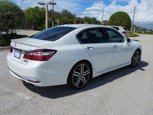 2017 Honda Accord Touring