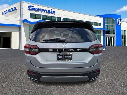 Solar Silver Metallic 2026 Honda Pilot EX-L