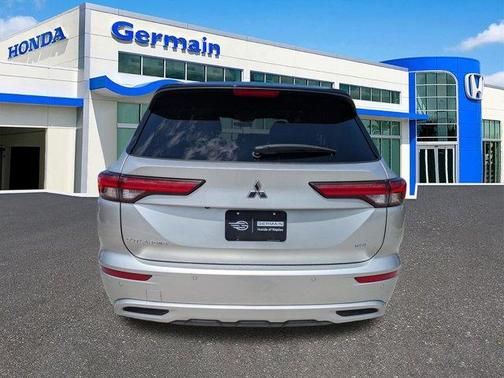 Silver 2023 Mitsubishi Outlander SEL