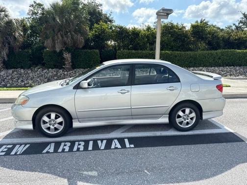 Gray 2003 Toyota Corolla