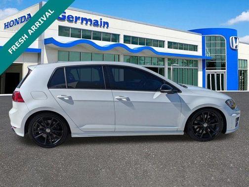 2017 Volkswagen Golf R 4-Door