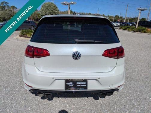 2017 Volkswagen Golf R 4-Door