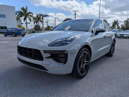 2020 Porsche Macan Turbo