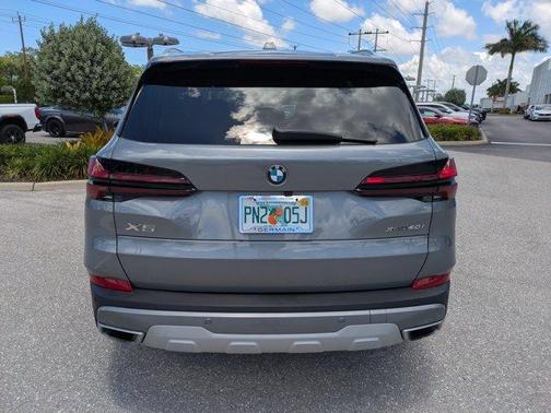Gray Metallic 2026 BMW X5 xDrive40i