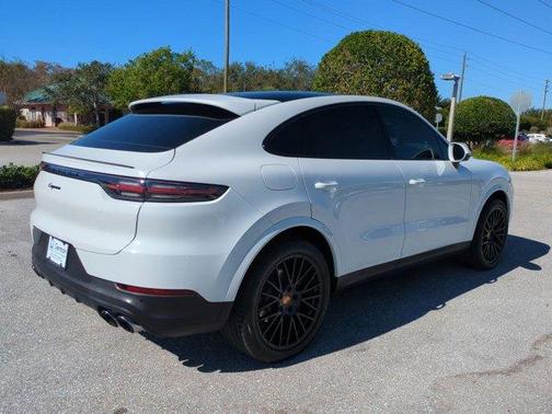 2022 Porsche Cayenne AWD