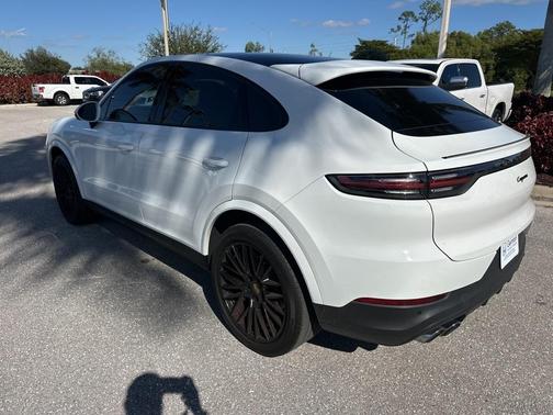 2022 Porsche Cayenne AWD