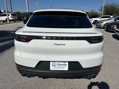 2022 Porsche Cayenne AWD