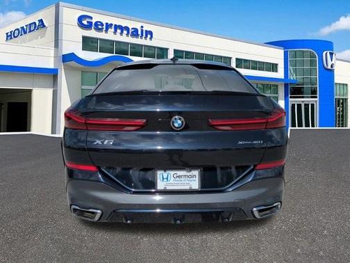 2022 BMW X6 xDrive40i