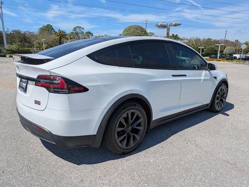 2022 Tesla Model X Plaid