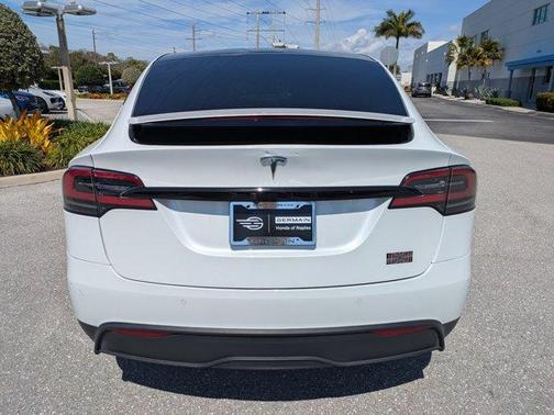 2022 Tesla Model X Plaid