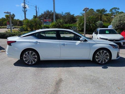 2023 Nissan Altima 2.5 SL