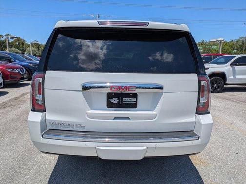 White Frost Tri-Coat 2020 GMC Yukon XL Denali