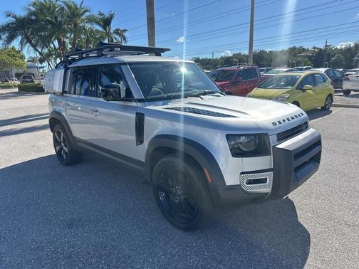 2023 Land Rover Defender 110 SE