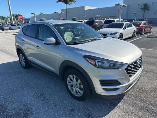 2019 Hyundai TUCSON SE