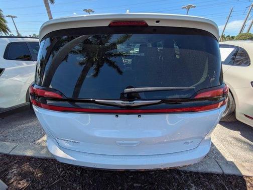 2021 Chrysler Pacifica Touring-L
