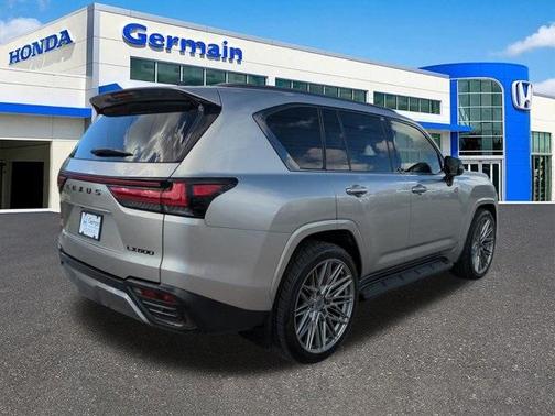 2022 Lexus LX 600 Luxury