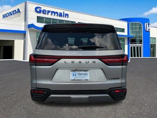 2022 Lexus LX 600 Luxury