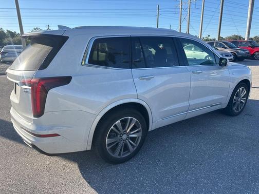 2021 Cadillac XT6 Premium Luxury FWD