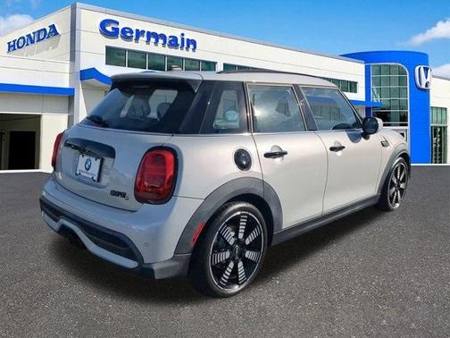 2022 MINI Hardtop Cooper S