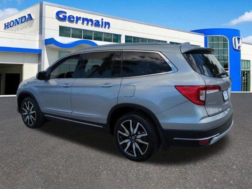 2022 Honda Pilot Touring 7-Passenger