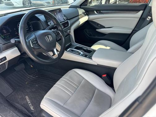 2022 Honda Accord Hybrid Touring