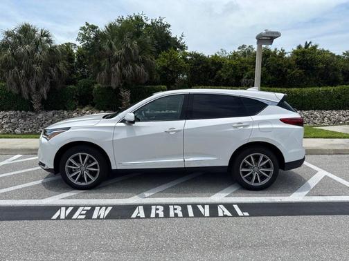 White 2023 Acura RDX Technology Package