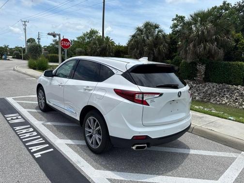 White 2023 Acura RDX Technology Package