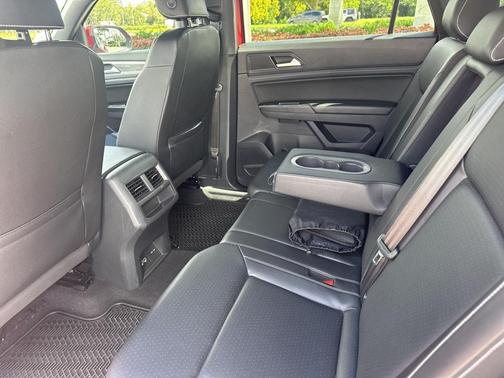 2020 Volkswagen Atlas Cross Sport 3.6L V6 SE w/Technology
