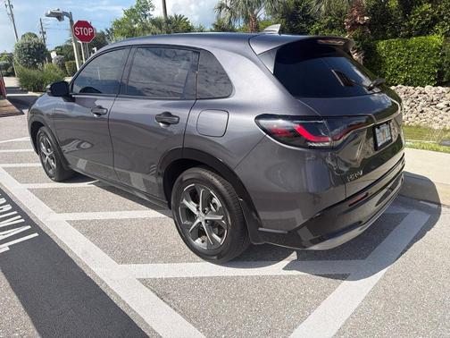 Modern Steel Metallic 2025 Honda HR-V EX-L
