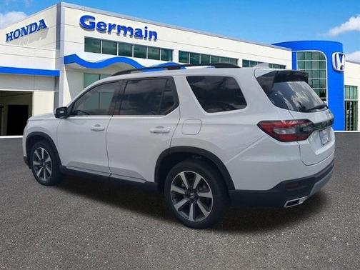 2025 Honda Pilot Touring
