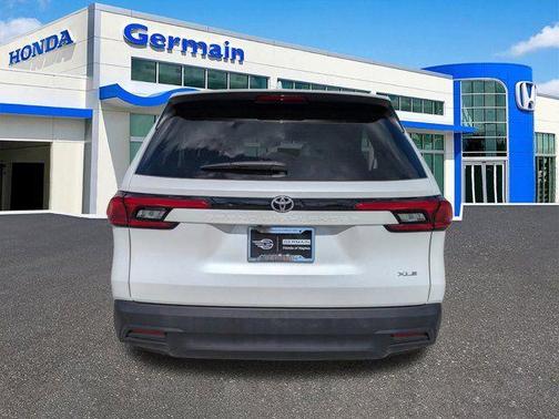 2024 Toyota Grand Highlander XLE