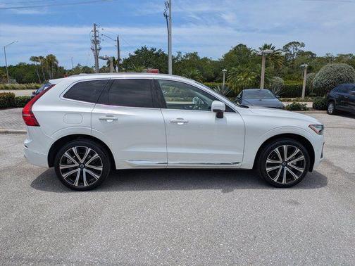Crystal White 2023 Volvo XC60 B5 Ultimate Bright Theme