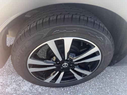 2019 Nissan Kicks SR