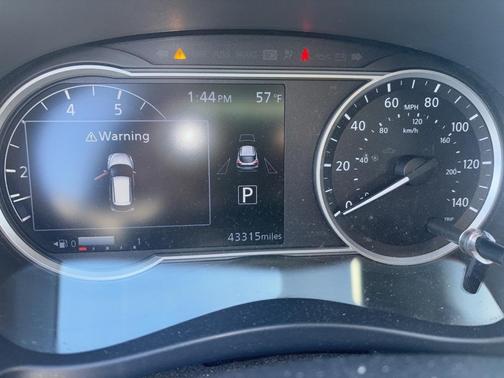 2019 Nissan Kicks SR