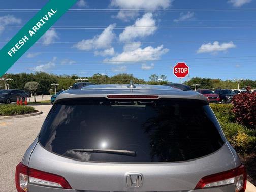 Silver 2022 Honda Pilot Special Edition