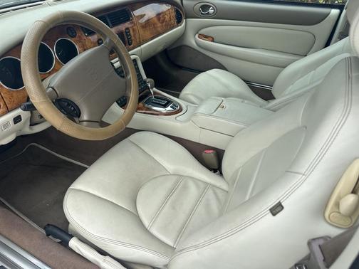2006 Jaguar XK8