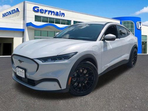 2022 Ford Mustang Mach-E Select