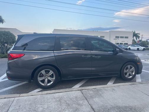 Modern Steel Metallic 2019 Honda Odyssey EX-L
